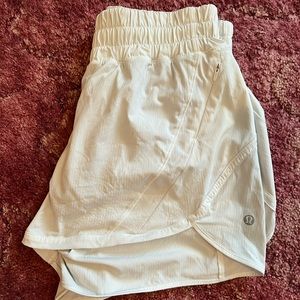 Lululemon Tracker short low rise